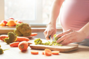 妊婦さんのビタミンAの摂取量は注意が必要！胎児への影響は？