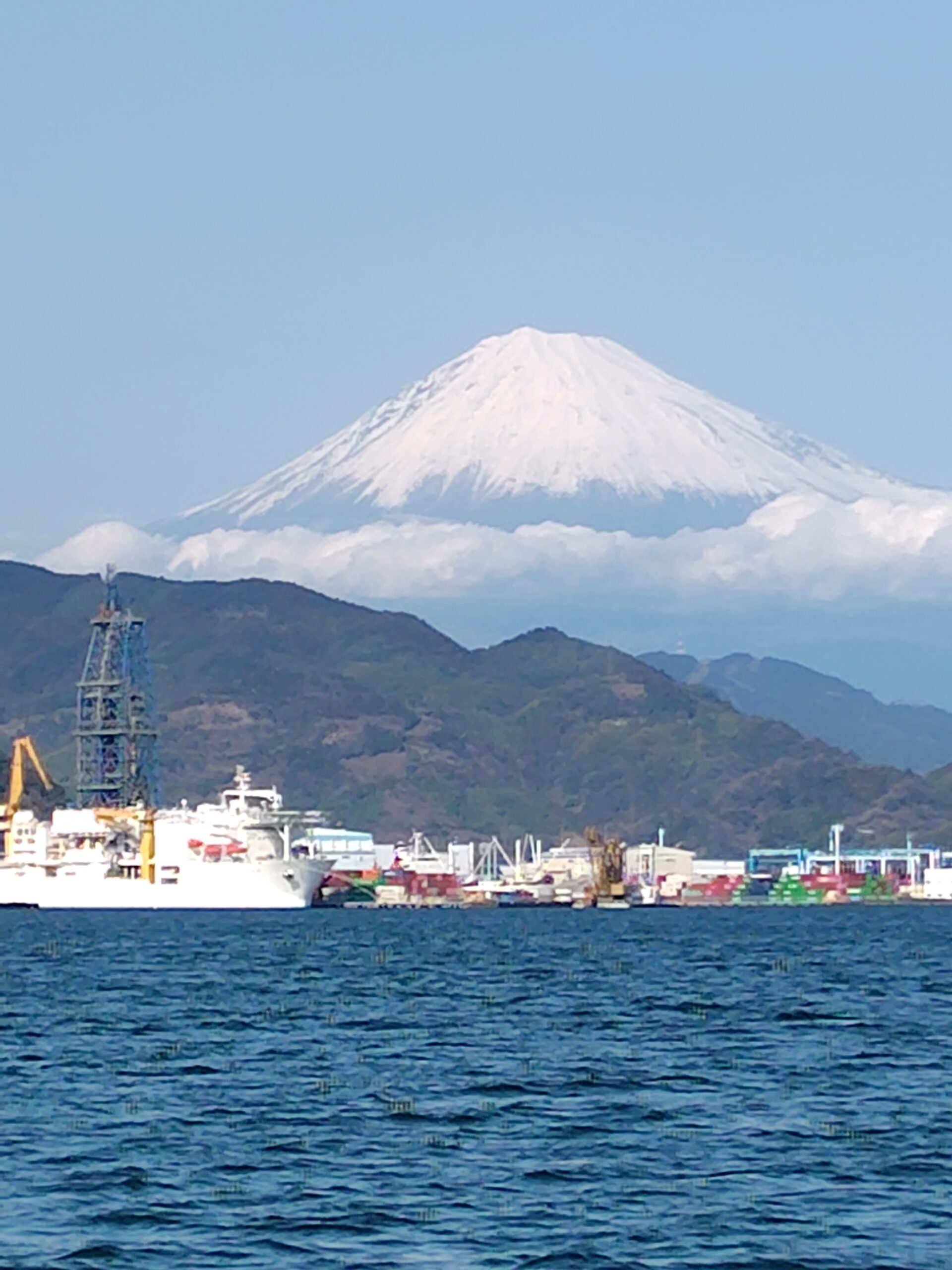 さわやかな清水港周辺、ドライブとハイキング